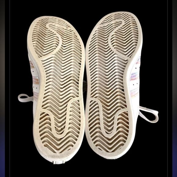 Adidas Superstar Big Kids Iridescent Sneakers 4.5 - Picture 6 of 8